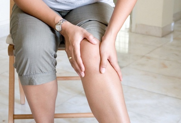 Боль в ноге от бедра до колена: причины